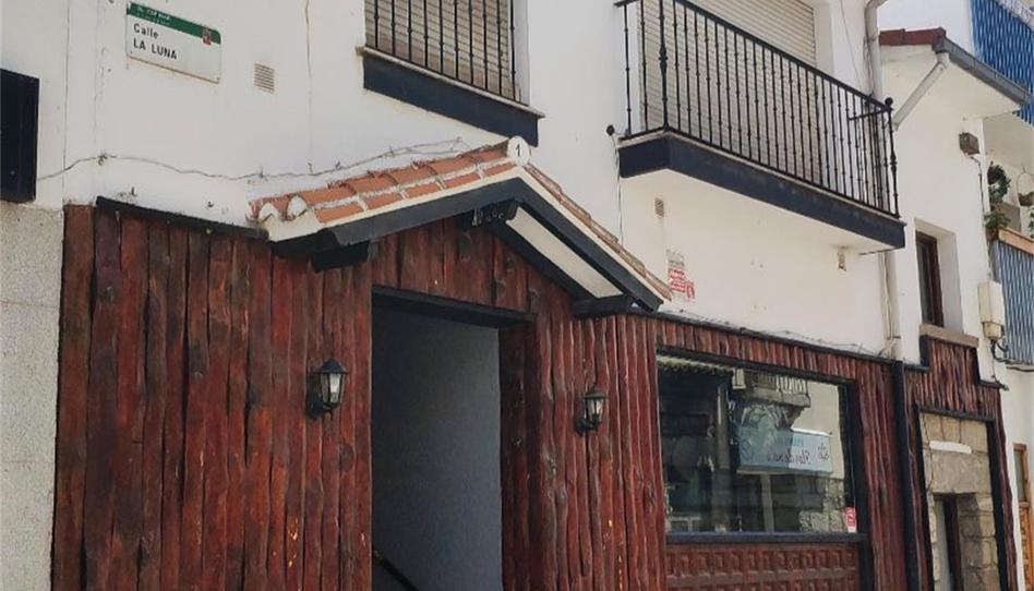 Single-family semi-detached for sale in Calle la Luna, 1, El Espinar pueblo, Segovia - image 1 Photo 1 of Single-family semi-detached for sale in Calle la Luna, 1, El Espinar pueblo, Segovia