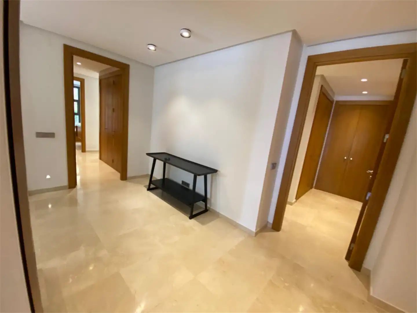 Piso en venta en Urbanización Balcones de Sierra Blanca, 8, Sierra Blanca Piso en venta en Marbella con Aire acondicionado, Calefacción y Jardín privado