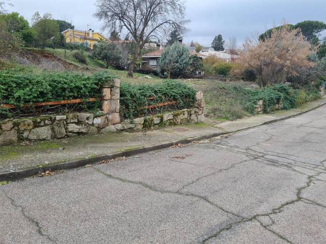 Terreno en Venta en Calle Castillo Alcántara, 63 en Torrejón del Rey