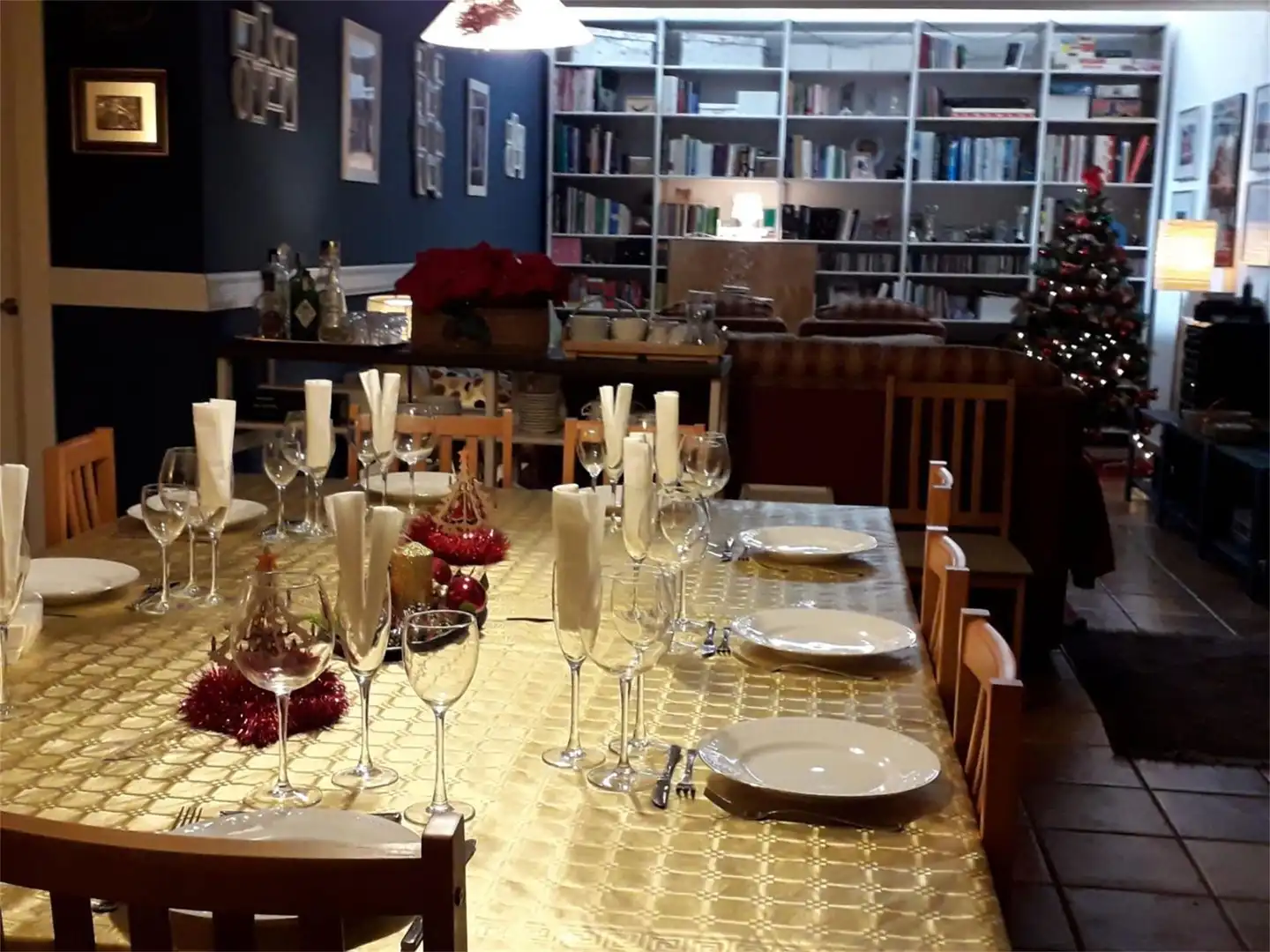 Detached homes for sale in Calle J. Sebastián Bach, 7, Rosales del Canal Dining room of Detached homes for sale in Zaragoza with Air Conditioner, Heating and Private garden