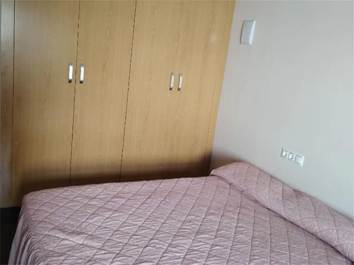 Planta baja en venta en Corral-Rubio Habitación de Planta baja en venta en Corral-Rubio con Aire acondicionado, Terraza y Trastero