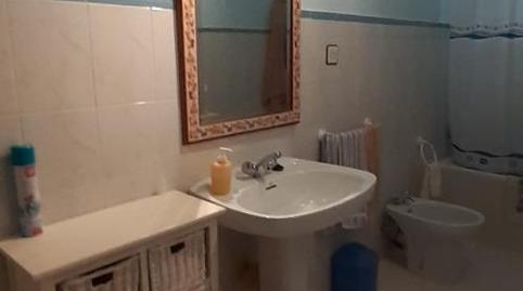 Foto 5 de Casa adosada en venda a Calle las Parras, 19, Castellar, Jaén