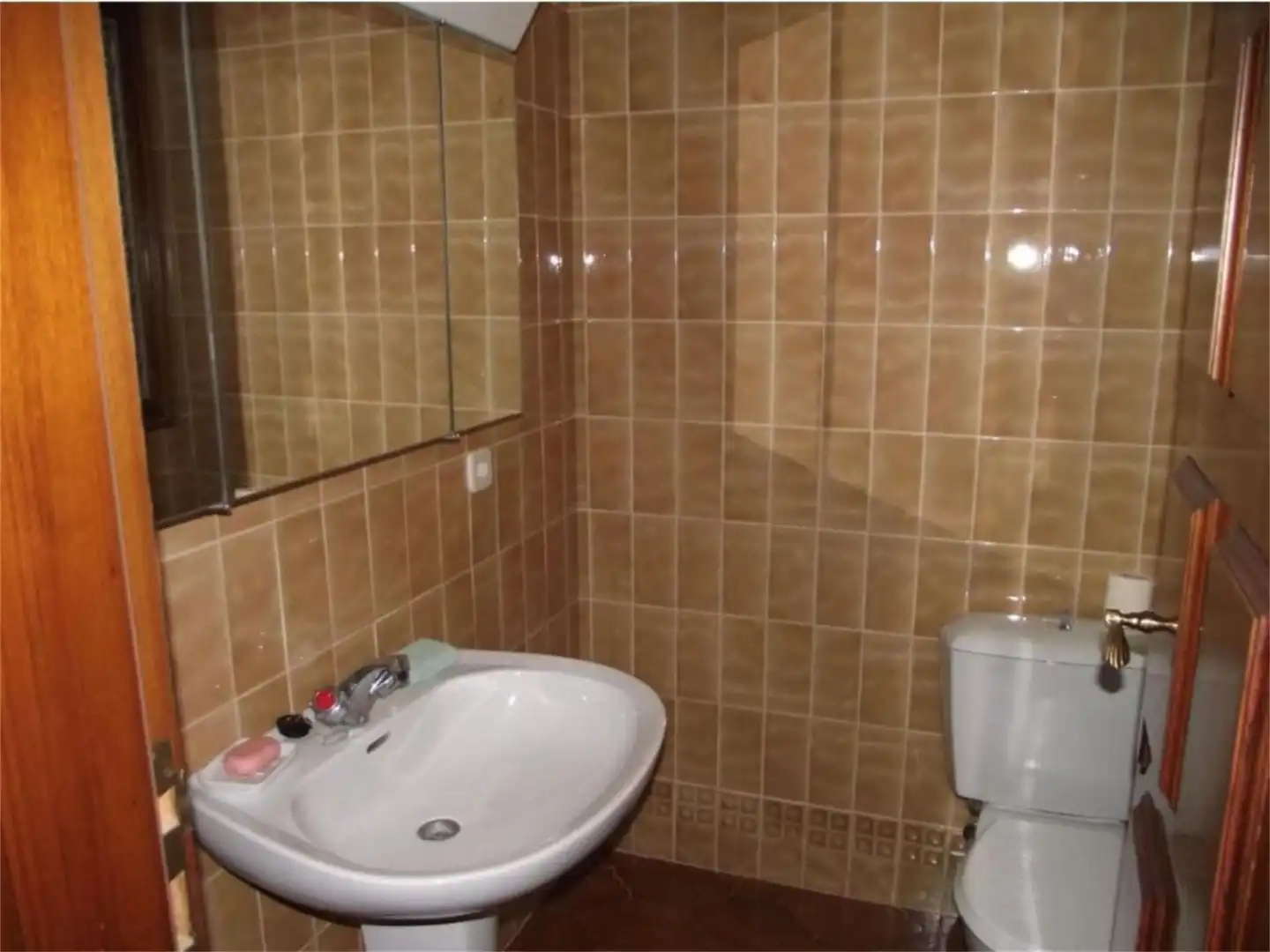Wohnung zur Miete in Carrer Cingles de Bertí, 40, Sant Feliu de Codines Badezimmer von Wohnung zur Miete in Sant Feliu de Codines mit Klimaanlage, Heizung und Terrasse