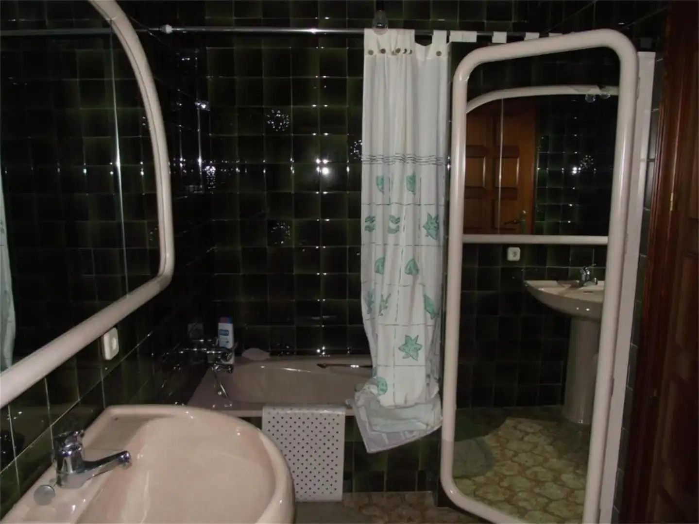 Wohnung zur Miete in Carrer Cingles de Bertí, 40, Sant Feliu de Codines Badezimmer von Wohnung zur Miete in Sant Feliu de Codines mit Klimaanlage, Heizung und Terrasse