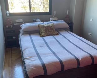 Bedroom of Flat to rent in  Madrid Capital  with Air Conditioner and Swimming Pool