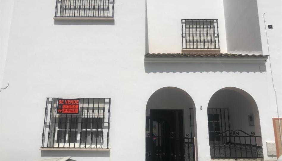 Casa adosada en venta en Calle Velázquez, 3, Algodonales, Cádiz - imagen 1 Foto 1 de Casa adosada en venta en Calle Velázquez, 3, Algodonales, Cádiz