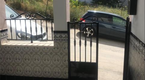 Casa adosada en venta en Calle Velázquez, 3, Algodonales, Cádiz - imagen 2 Foto 2 de Casa adosada en venta en Calle Velázquez, 3, Algodonales, Cádiz