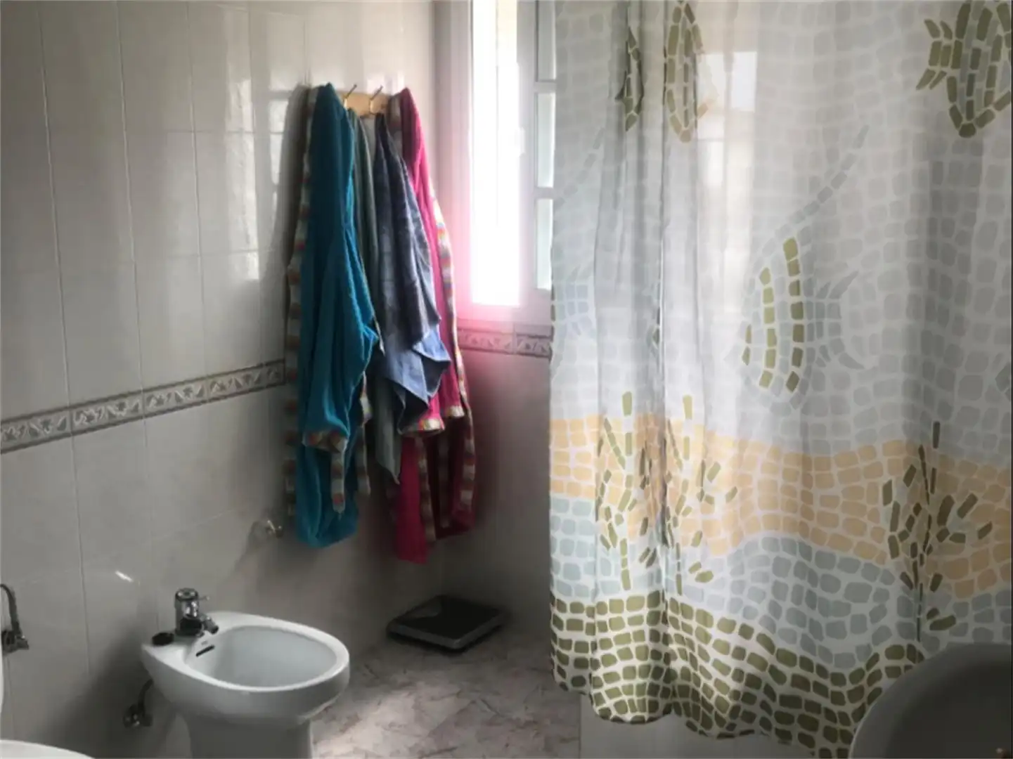 Casa adosada en venta en Calle Velázquez, 3, Algodonales Baño de Casa adosada en venta en Algodonales con Aire acondicionado y Terraza