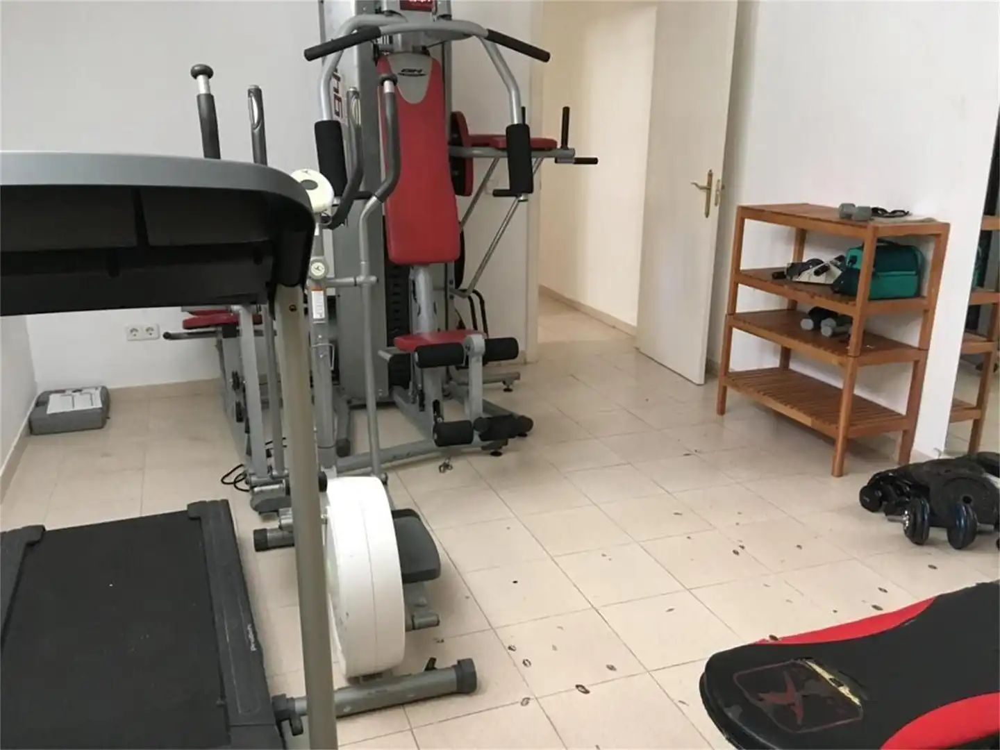 Habitación en Calle de Arturo Soria, 300, Costillares Piso para compartir en Madrid con Aire acondicionado, Calefacción y Jardín privado