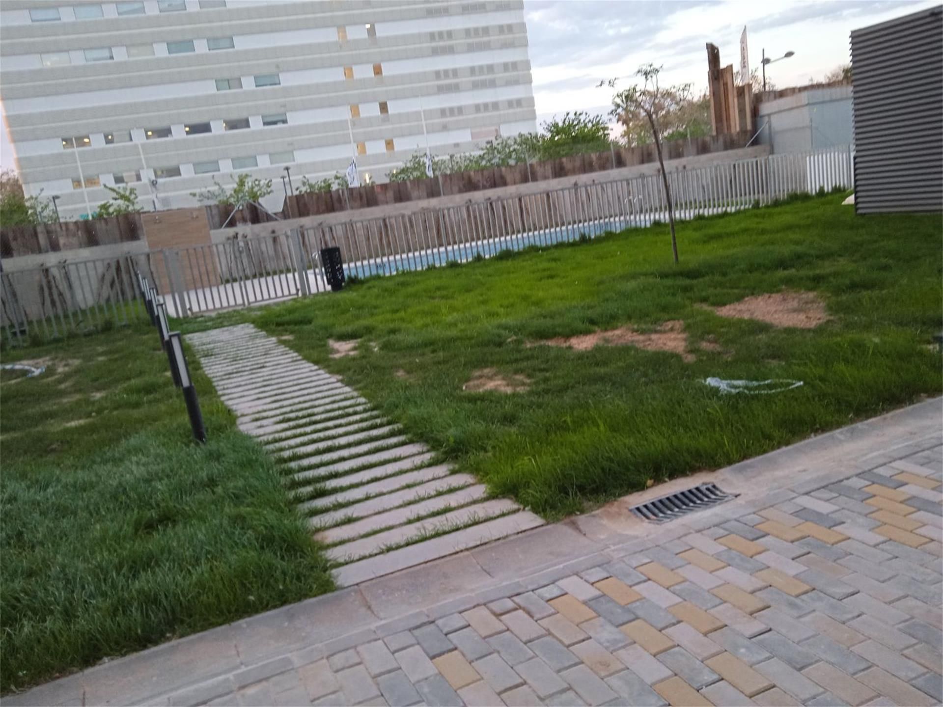 Attic to rent in  Valencia Capital  with Air Conditioner, Heating and Private garden