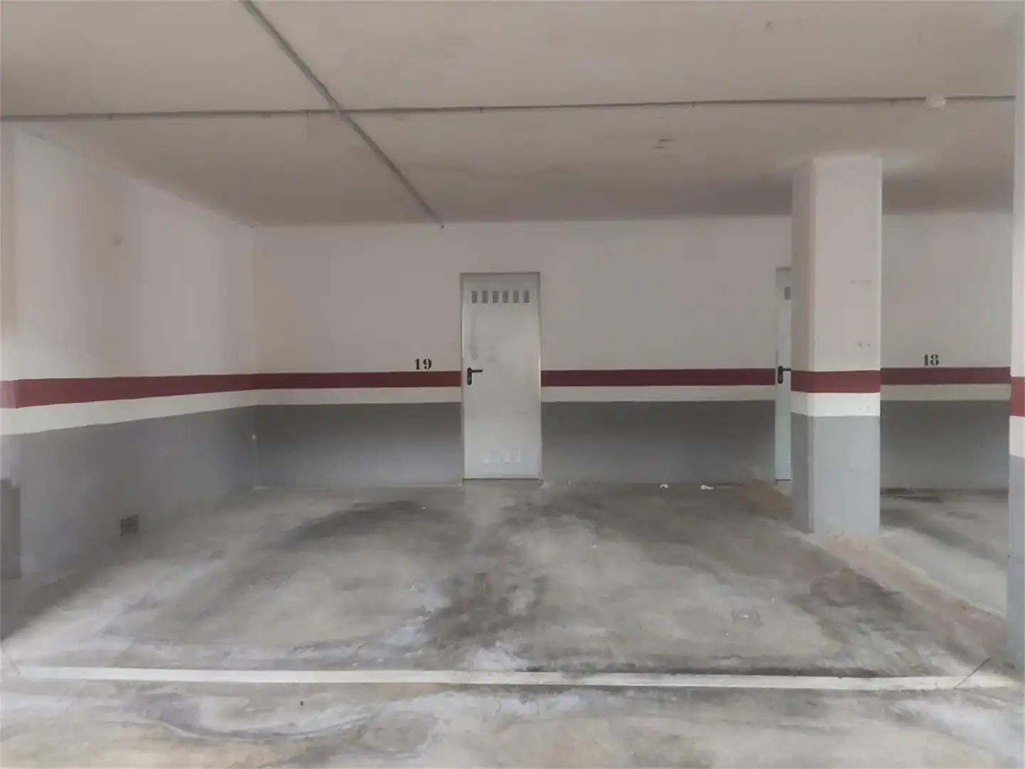 Parkplatz von Garage zum Verkauf in Valencia