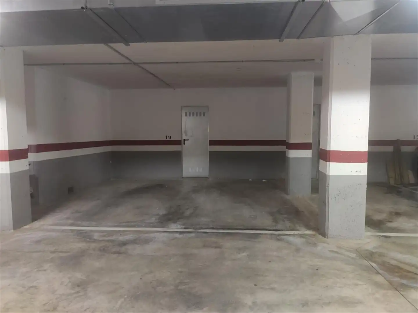 Parkplatz von Garage zum Verkauf in Valencia