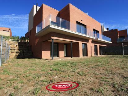 Vista exterior de Casa o xalet en venda en L'Ametlla del Vallès amb Aire condicionat, Calefacció i Jardí privat