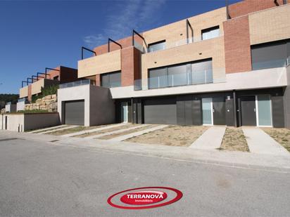 Vista exterior de Casa o xalet en venda en L'Ametlla del Vallès amb Aire condicionat, Calefacció i Jardí privat