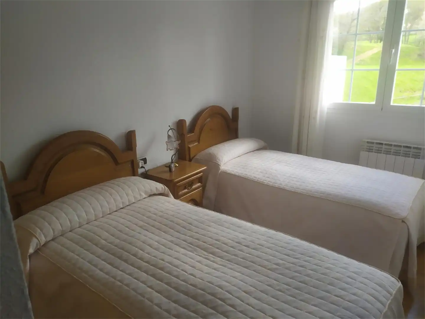 Bedroom of Detached homes for sale in Espinosa de los Monteros  with Terrace