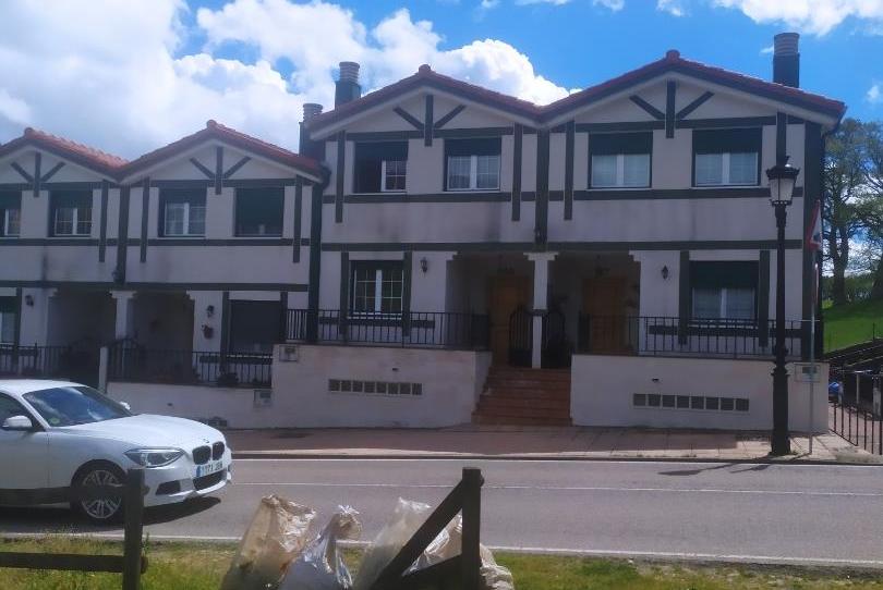 Photo 1 of Single-family semi-detached for sale in Paseo de la Castellana, 47, Espinosa de los Monteros, Burgos