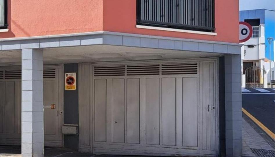 Garage to rent in Calle Tabaiba, 18, La Cuesta -Finca España, Santa Cruz de Tenerife - image 1 Photo 1 of Garage to rent in Calle Tabaiba, 18, La Cuesta -Finca España, Santa Cruz de Tenerife