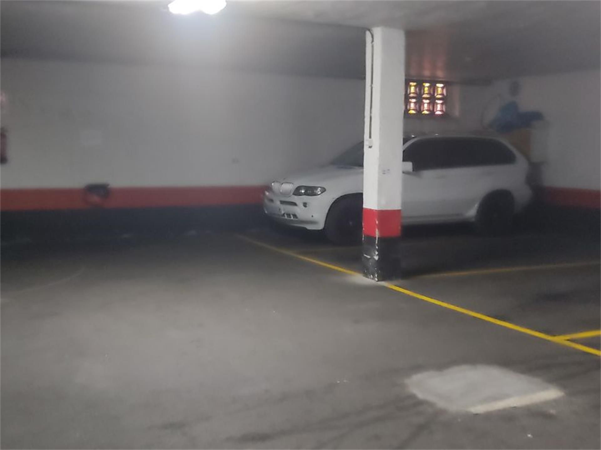 Aparcament de Garatge en venda en Oviedo 