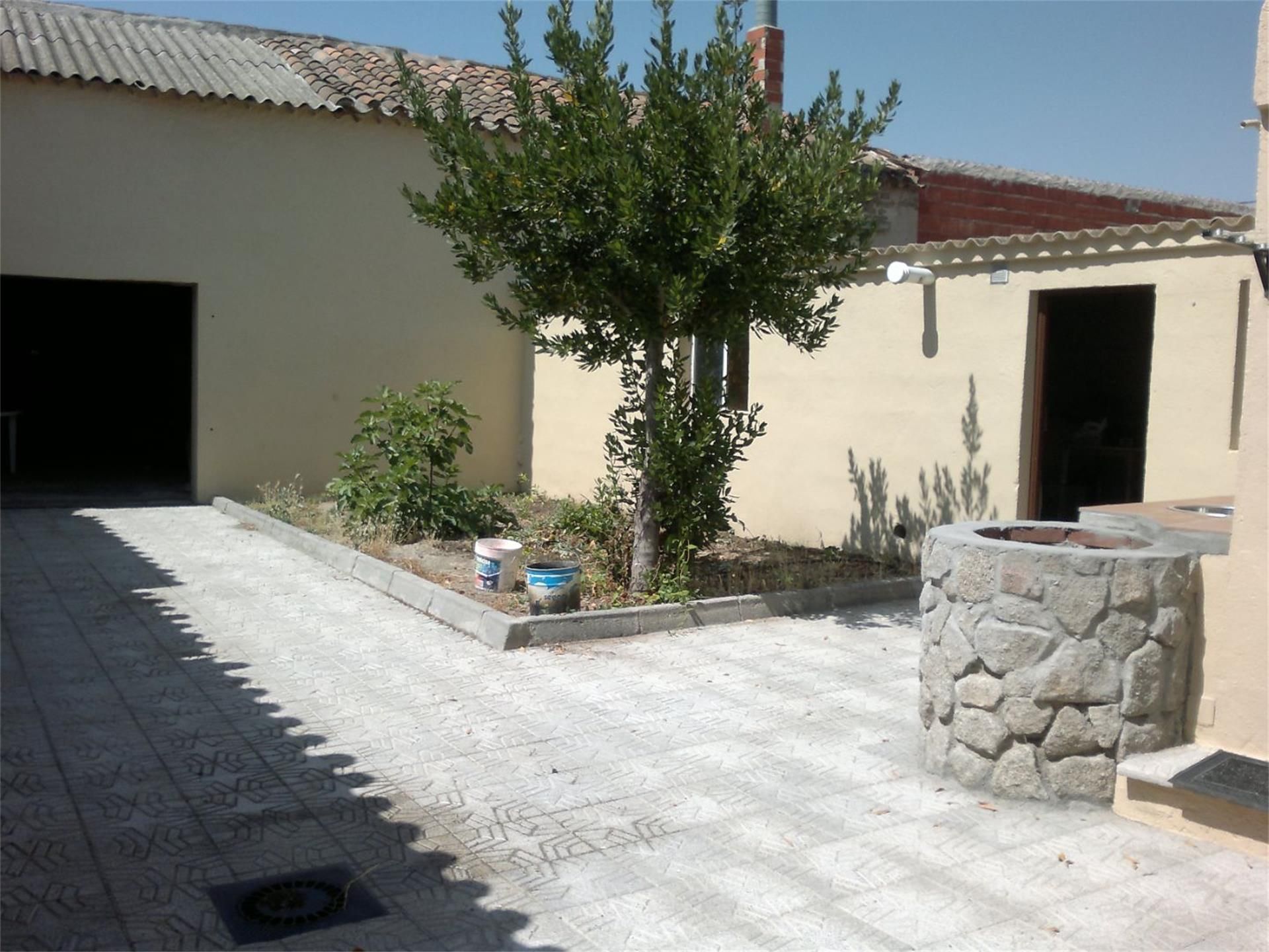 Exterior view of Single-family semi-detached to rent in Gotarrendura  with Heating, Private garden and Storage room