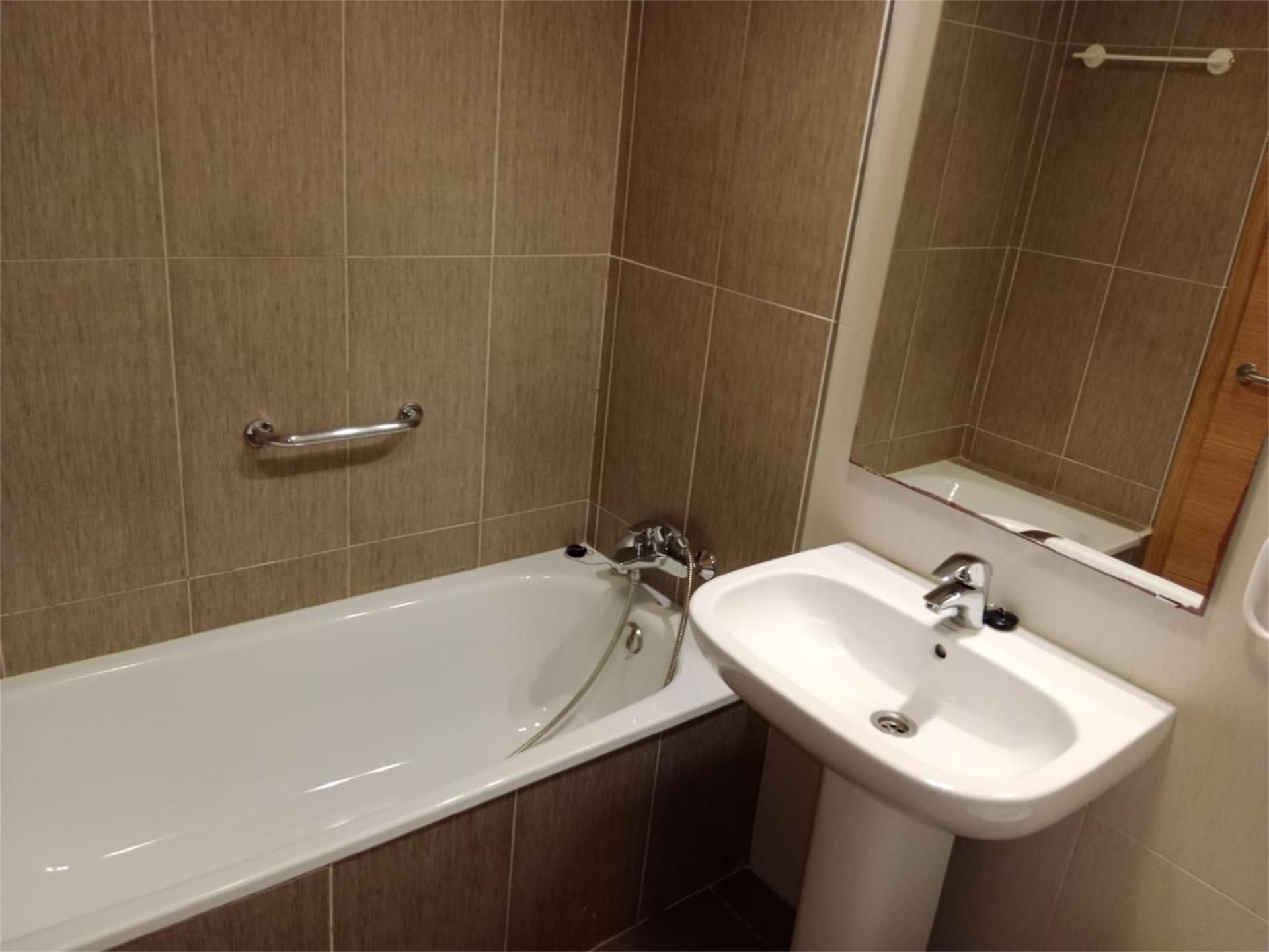 Bany de Pis en venda en Torrox amb Terrassa, Piscina i Balcó