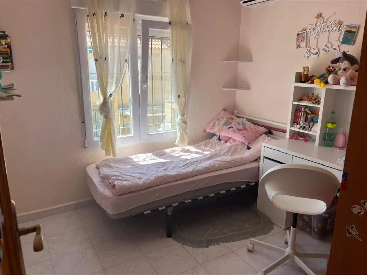Habitación de Dúplex en venta en Torrevieja con Aire acondicionado, Terraza y Trastero