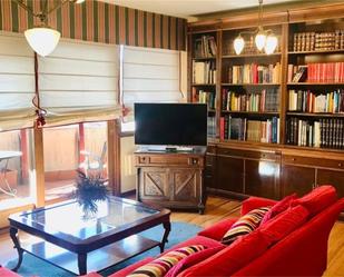 Living room of Flat for sale in Ourense Capital   with Heating, Parquet flooring and Storage room