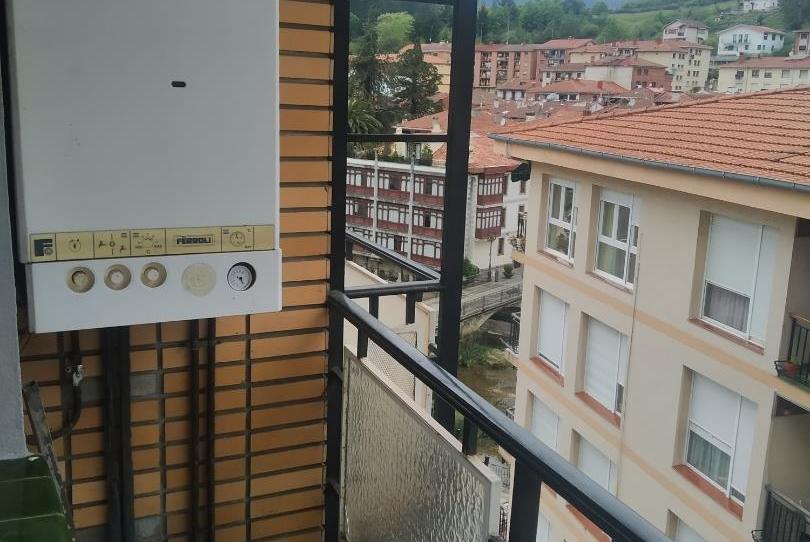 Pis en venda a Presa Encimera Kalea, 7, Balmaseda, Bizkaia - imatge 1 Foto 1 de Pis en venda a Presa Encimera Kalea, 7, Balmaseda, Bizkaia