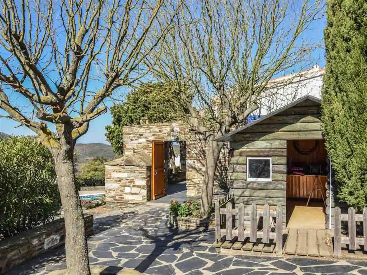Finca rústica en venta en Diseminado Afores, 42, Cadaqués Vista exterior de Finca rústica en venta en Cadaqués con Aire acondicionado, Calefacción y Jardín privado