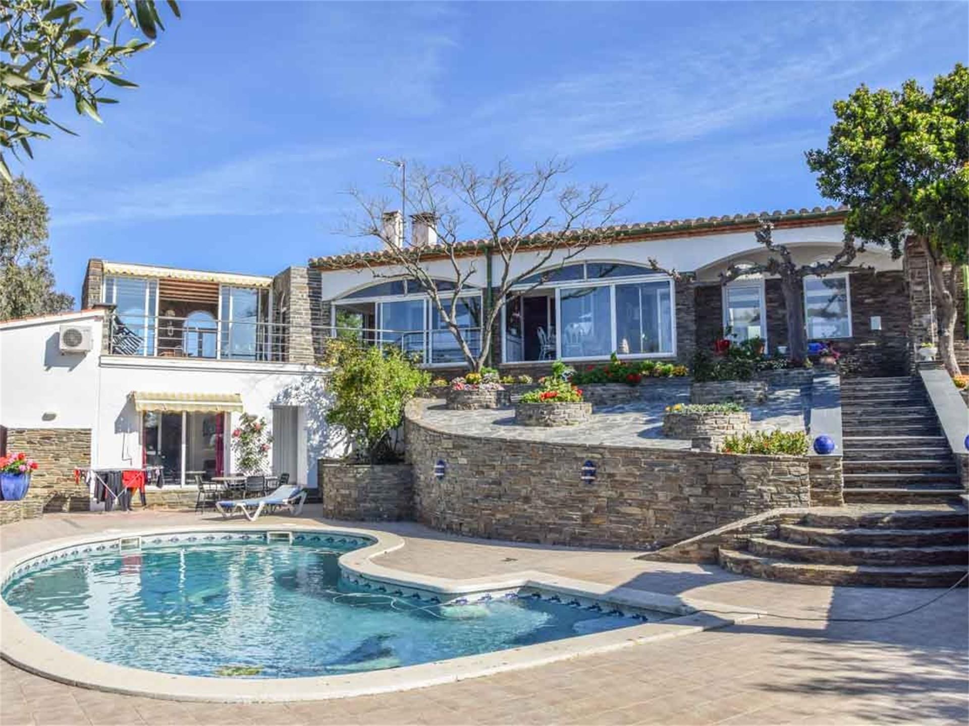 Garden of Country house for sale in Cadaqués  with Air Conditioner, Heating and Private garden
