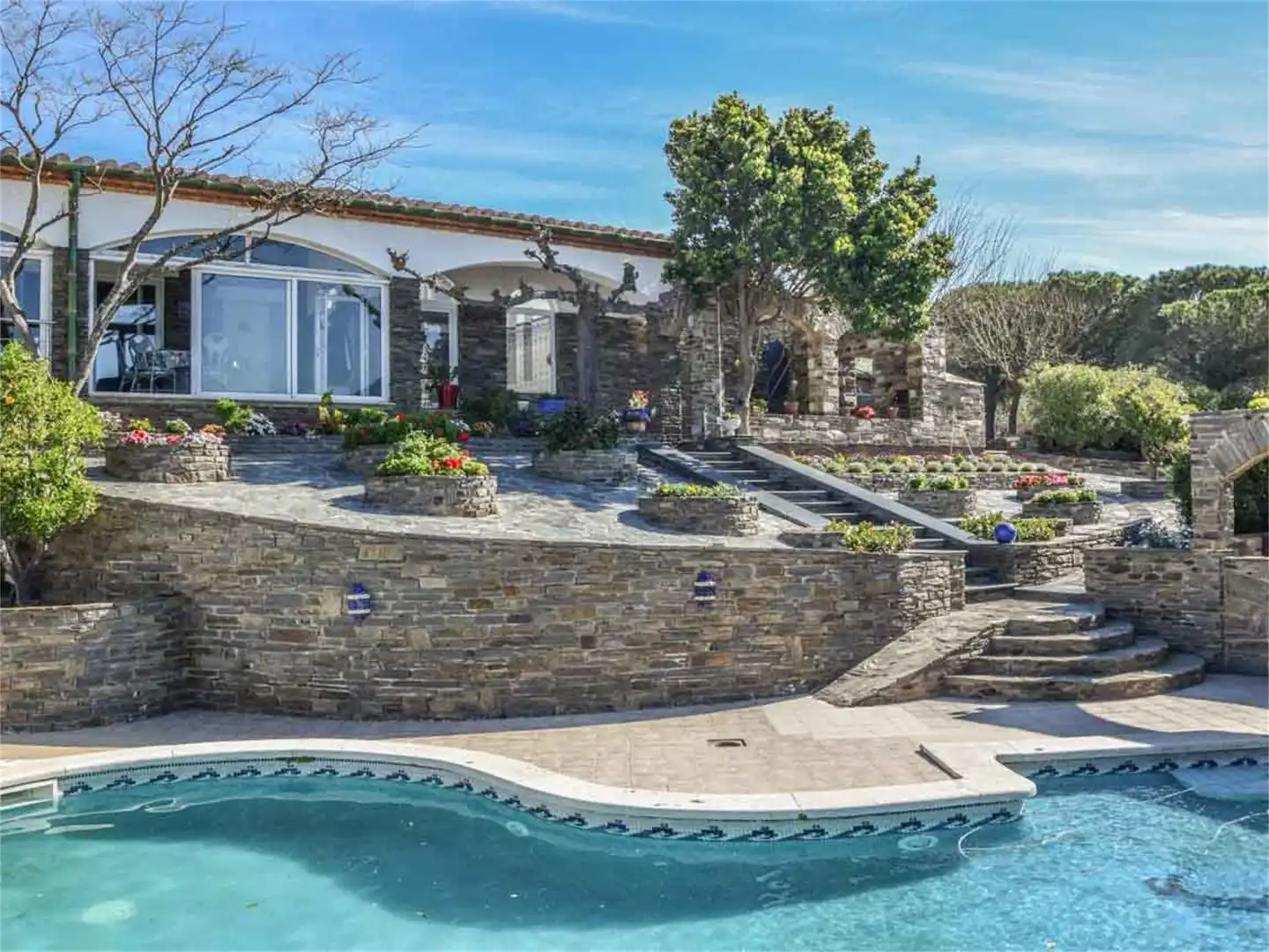 Finca rústica en venta en Diseminado Afores, 42, Cadaqués Vista exterior de Finca rústica en venta en Cadaqués con Aire acondicionado, Calefacción y Jardín privado