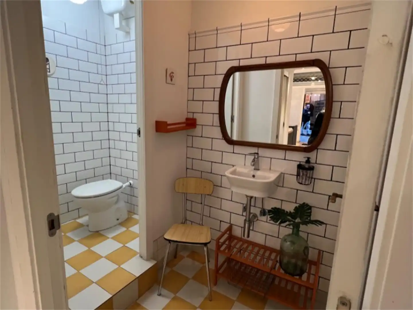 Local en venta en Harategi Zahar Kalea, 10, Casco Viejo Baño de Local en venta en Bilbao con Amueblado