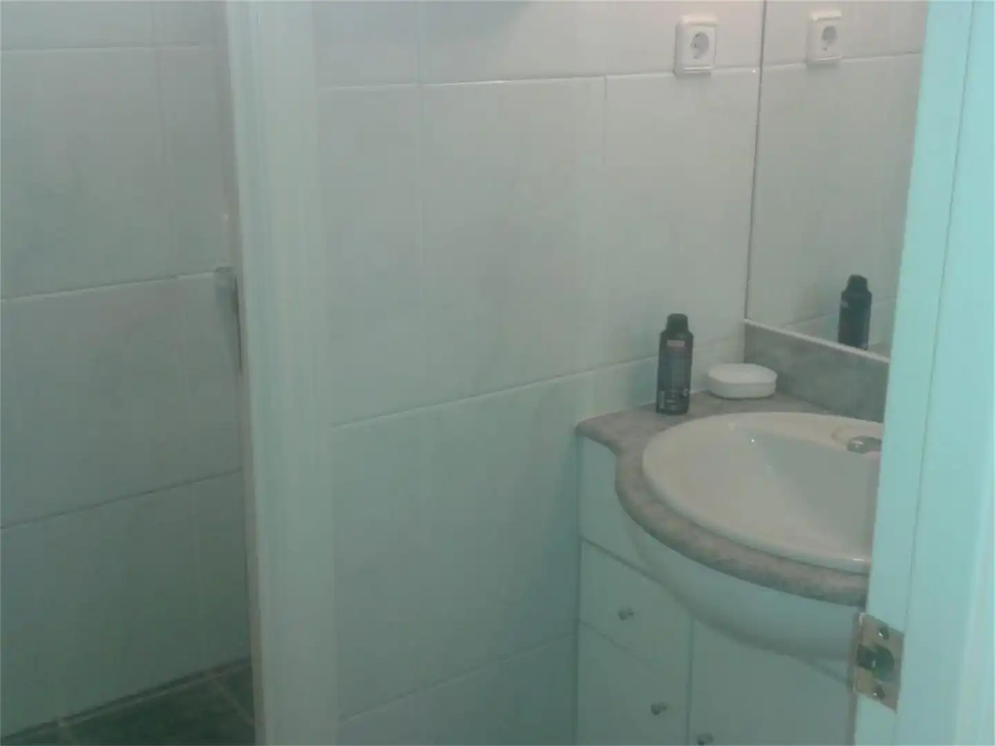 Badezimmer von Büro zum Verkauf in Barcelona