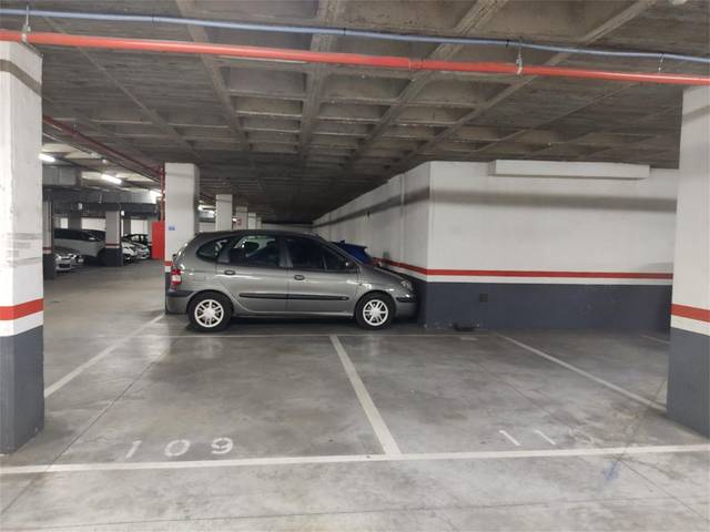 Garaje en Venta en Calle Platino, 2 en Virgen del Rosario