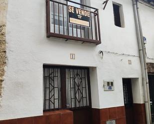 Vista exterior de Casa adosada en venda en Cebreros amb Balcó