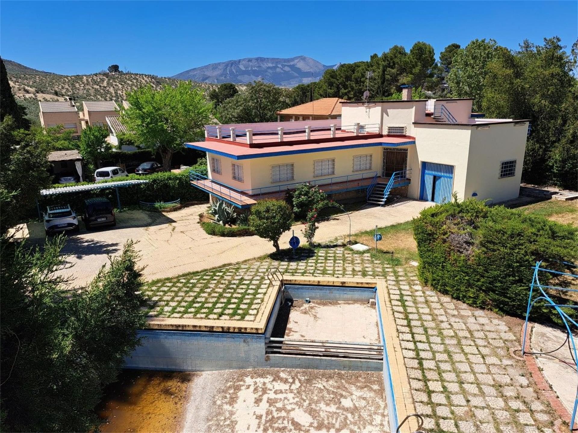 Jardí de Casa o xalet en venda en La Guardia de Jaén amb Aire condicionat, Terrassa i Piscina
