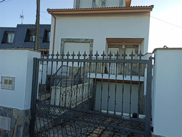 Casa-chalet en Venta en Carretera Villanueva, 33 en Valderas