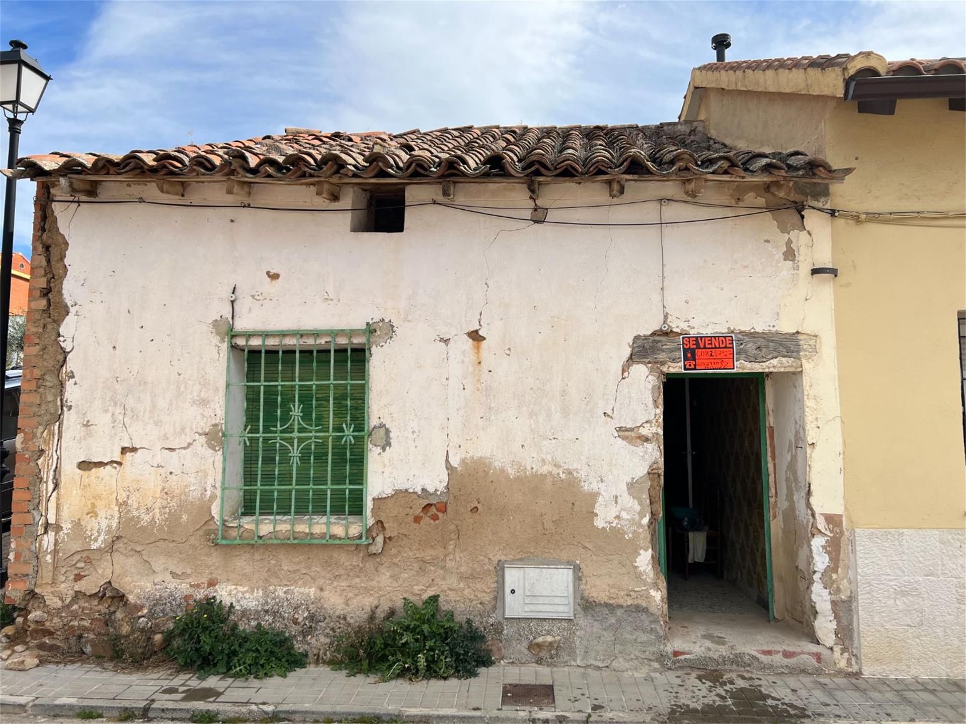 Vista exterior de Casa adosada en venda en Valdepiélagos
