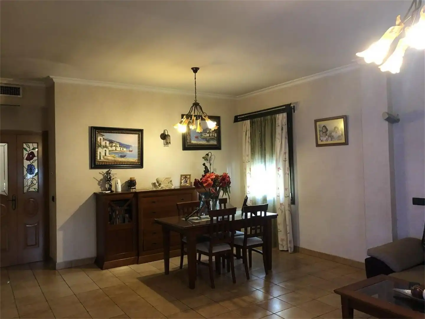 Casa adosada en venta en Calle Carlos Cano, 20, Gibraleón Comedor de Casa adosada en venta en Gibraleón con Aire acondicionado y Terraza