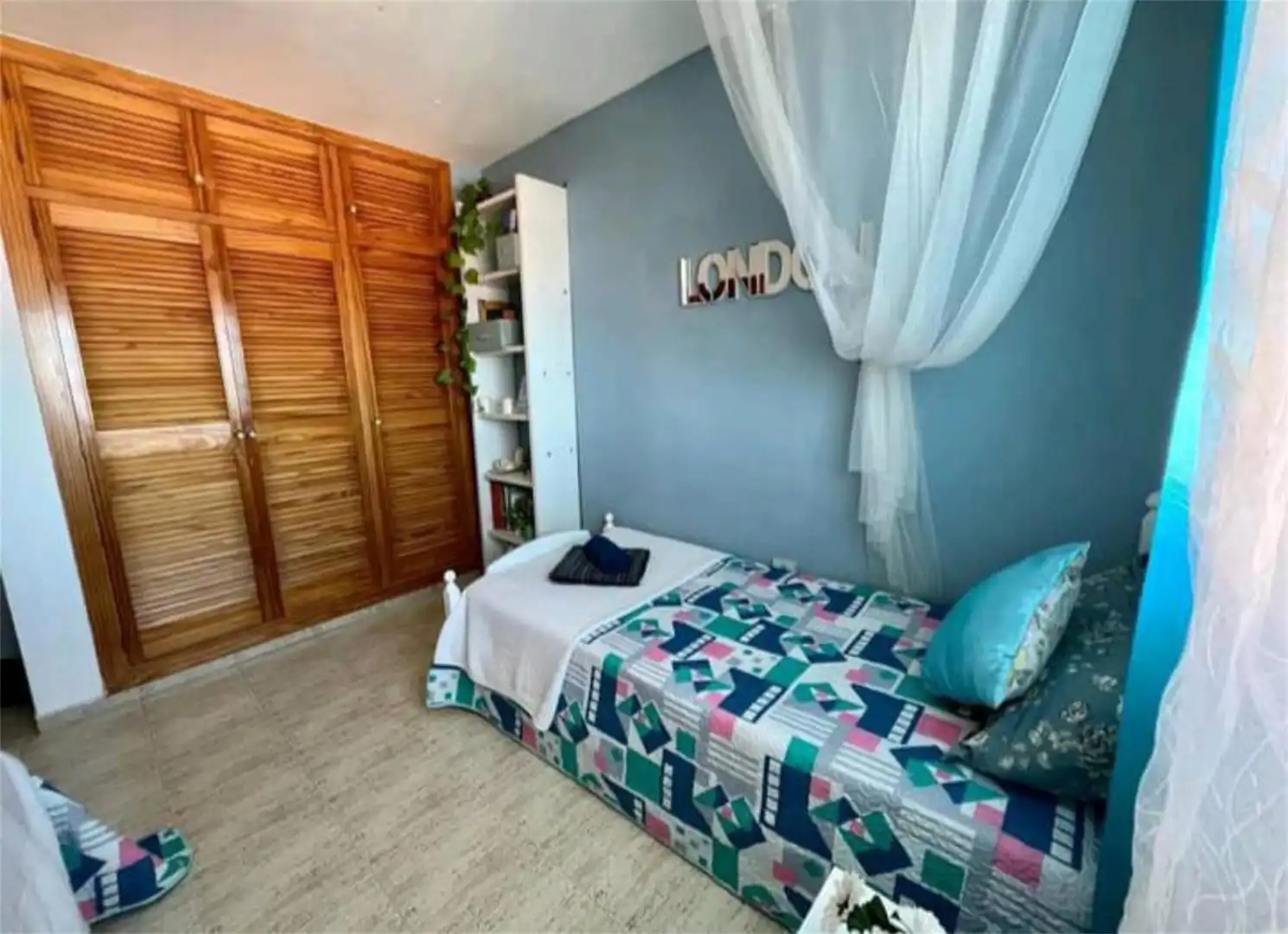 Room in Calle Ramón Matías, 37, Cuesta de la Villa Bedroom of Detached homes for share in Santa Úrsula with Air Conditioner, Private garden and Terrace
