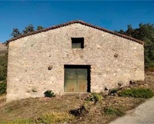 Vista exterior de Finca rústica en venda en Aldeanueva de la Vera amb Jardí privat