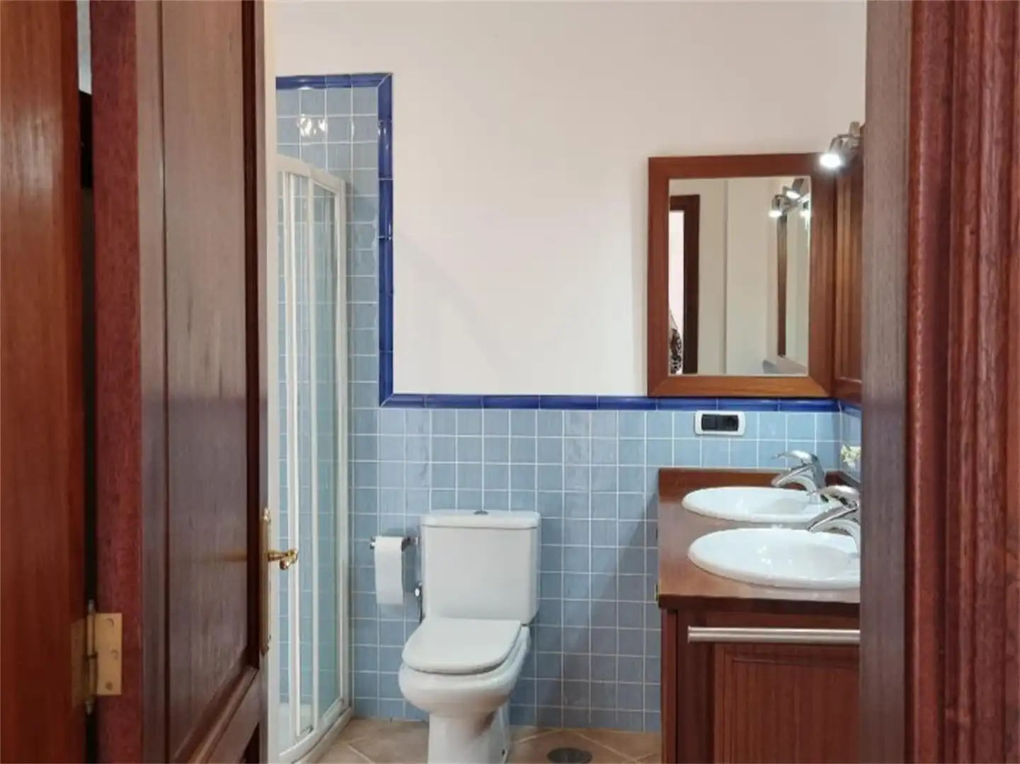 Casa o xalet en venda a Calle Noruega, 19, Playa Blanca Bany de Casa o xalet en venda en Yaiza amb Terrassa, Piscina i Balcó