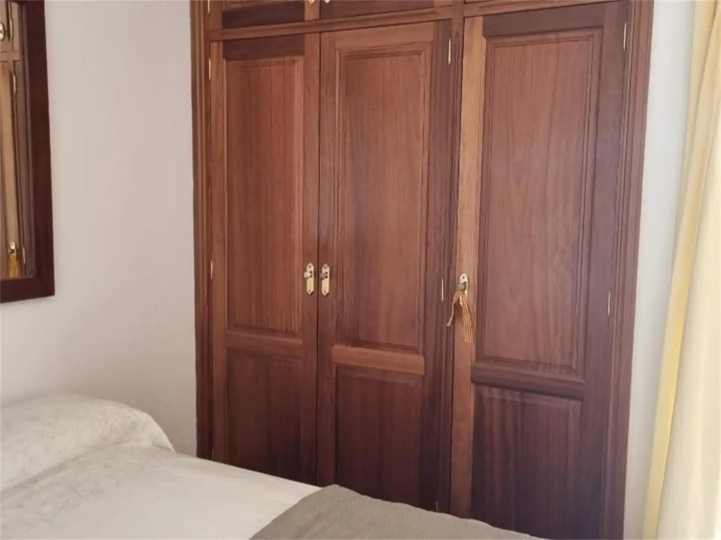 Casa o xalet en venda a Calle Noruega, 19, Playa Blanca Dormitori de Casa o xalet en venda en Yaiza amb Terrassa, Piscina i Balcó