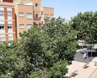 Vista exterior de Casa o xalet en venda en La Unión amb Aire condicionat, Terrassa i Balcó