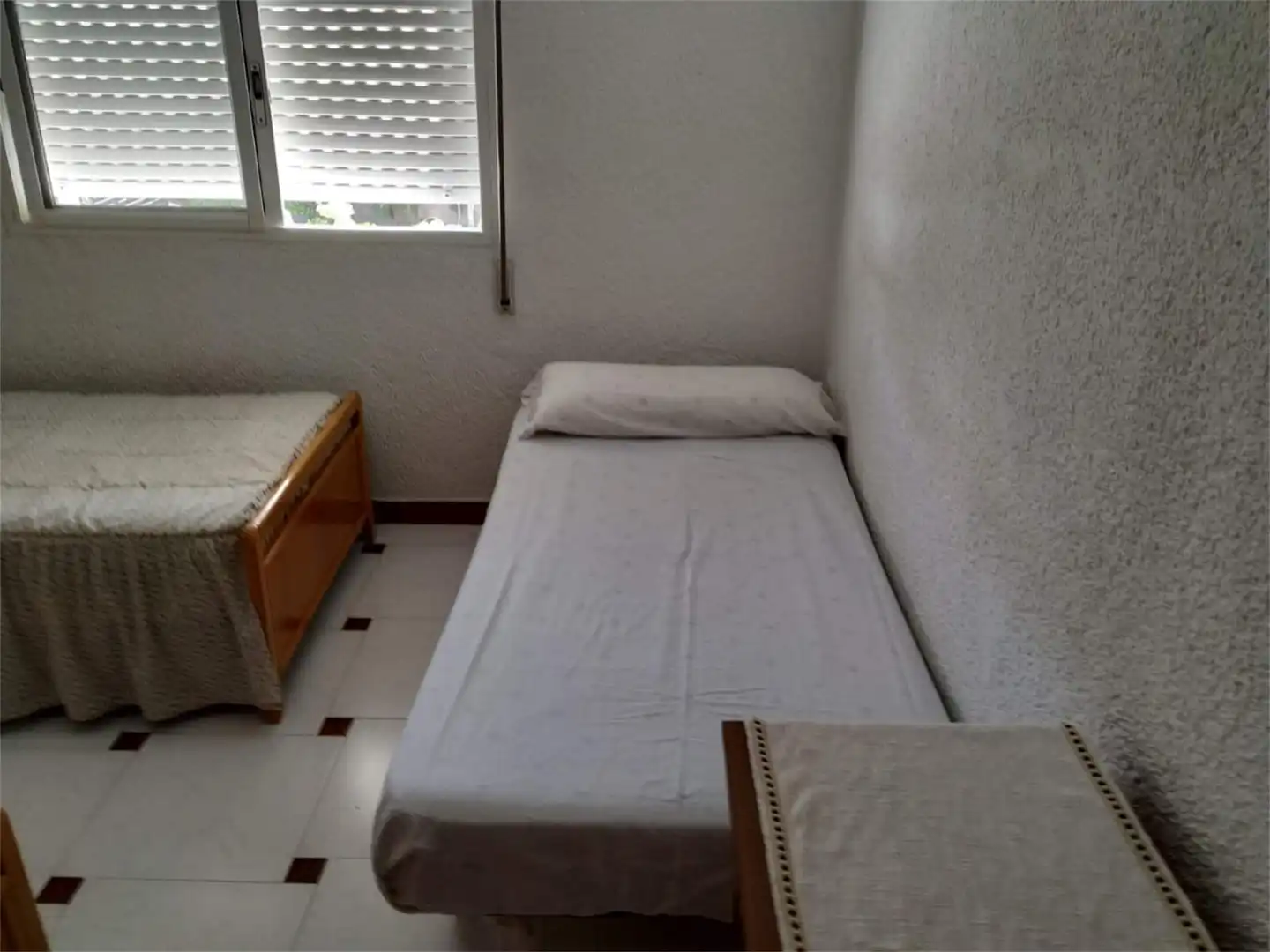 Habitación de Casa o chalet de alquiler en Oliva con Jardín privado, Terraza y Amueblado
