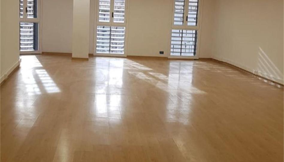 Foto 1 de Oficina de alquiler en Kristo Kalea, 1, Matiko - Ciudad Jardín, Bizkaia