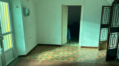 Casa adosada en venta en Avenida Aurelio Cabrera, 113, Alburquerque, Badajoz - imagen 5 Foto 5 de Casa adosada en venta en Avenida Aurelio Cabrera, 113, Alburquerque, Badajoz