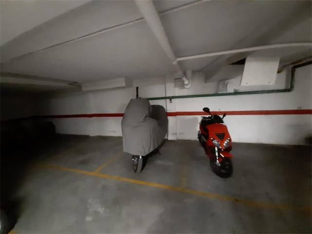 Garaje en Alquiler en Carrer de la Florista, 89 en Barrio de Benicalap