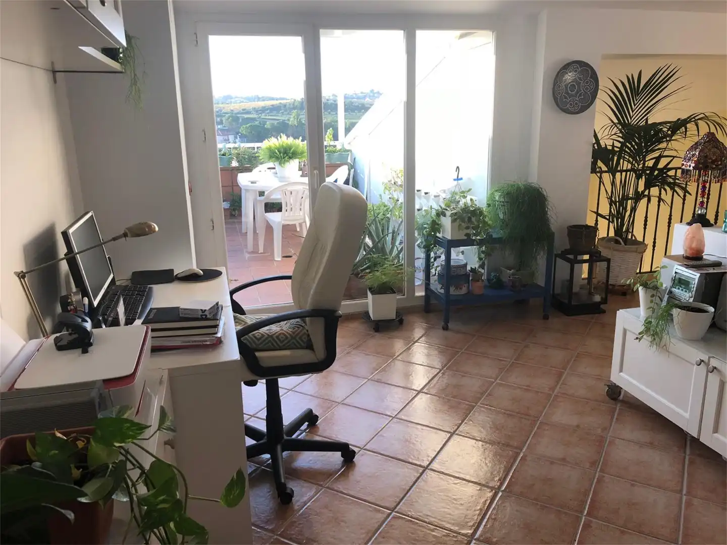 Piso en venta en Piera con Calefacción, Terraza y Parking comunitario