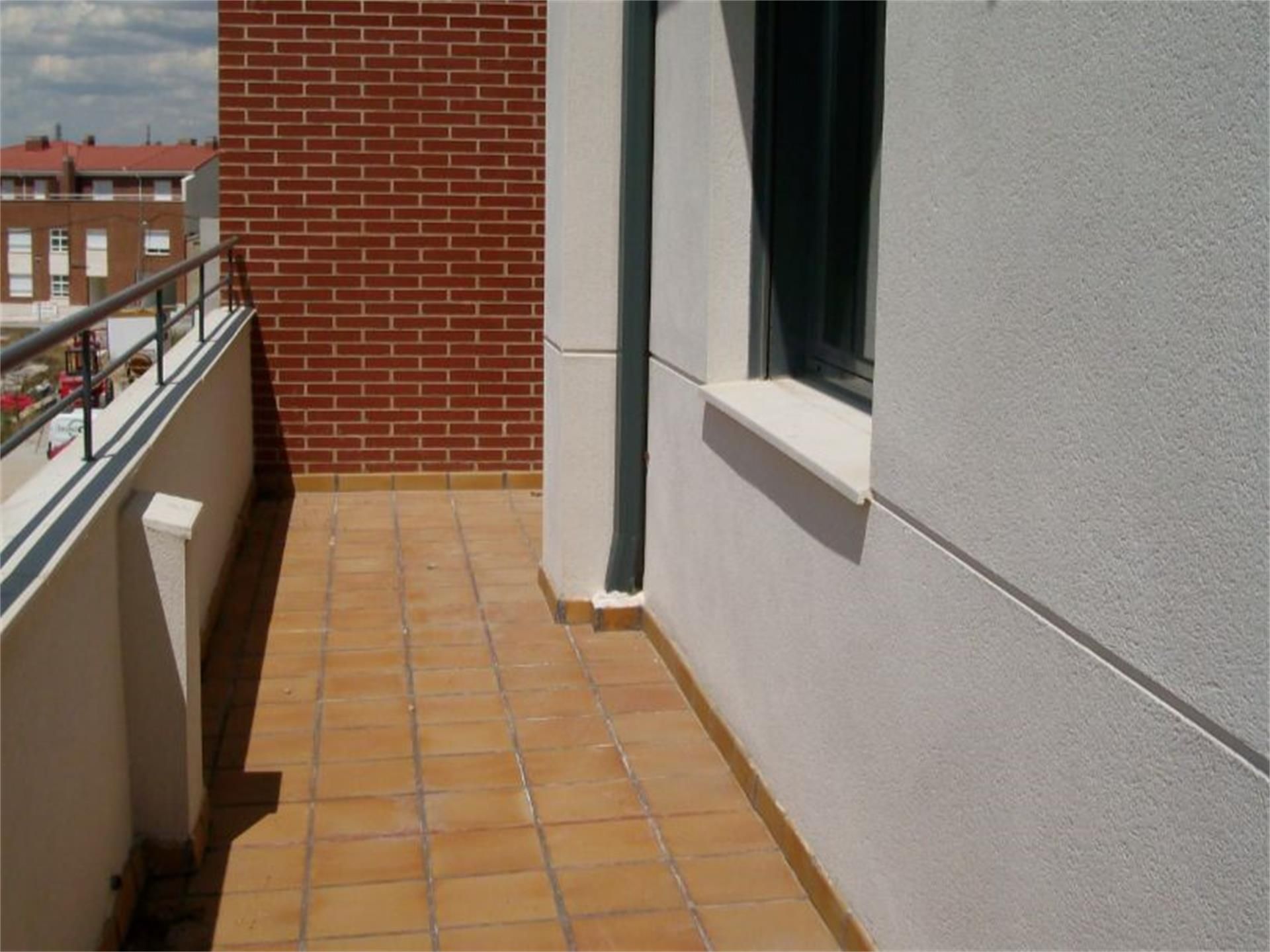 Terrace of Attic for sale in Cabezón de Pisuerga  with Parquet flooring, Terrace and Storage room