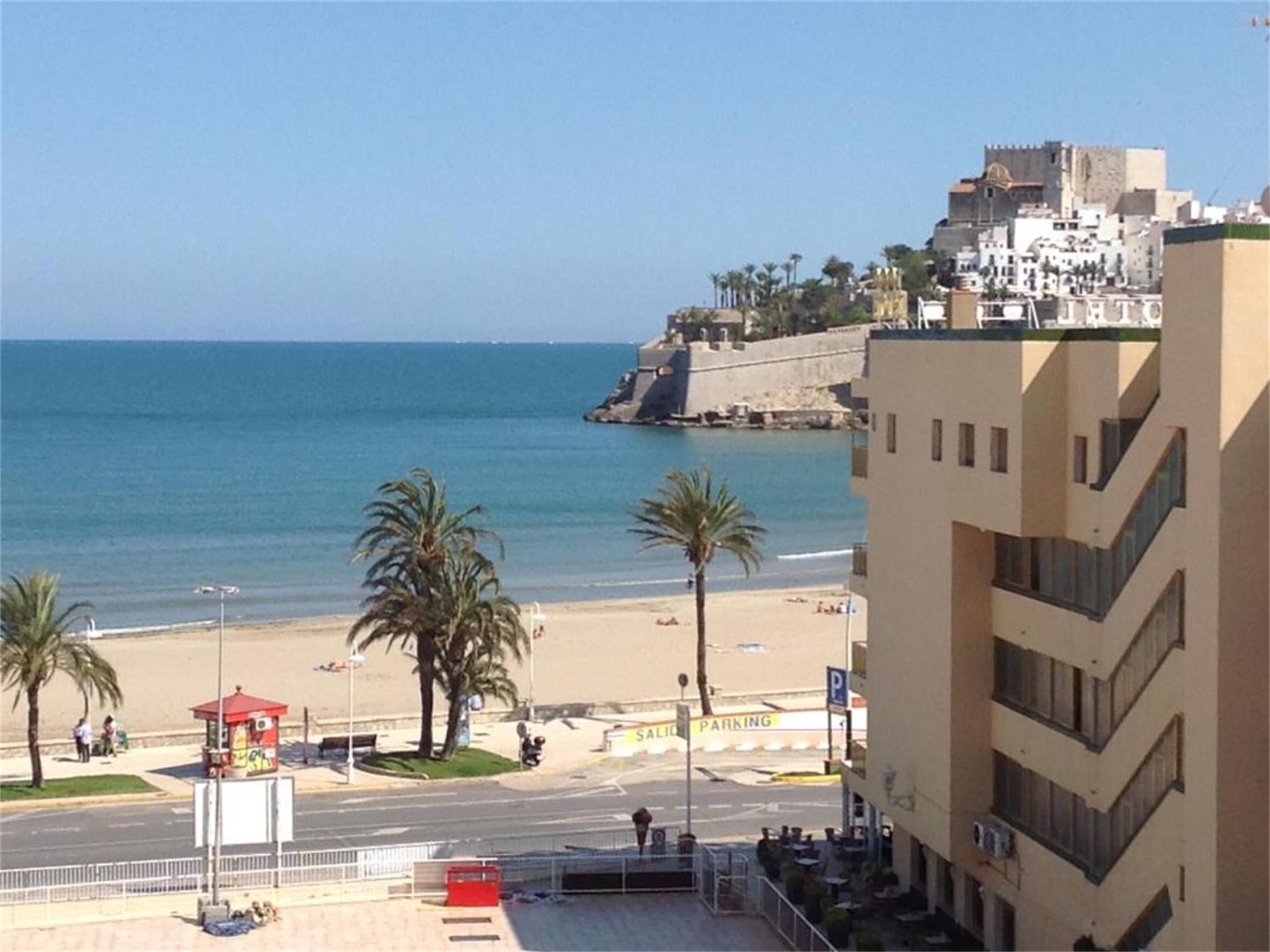 Vista exterior de Apartament de lloguer en Peñíscola / Peníscola amb Jardí privat, Terrassa i Piscina